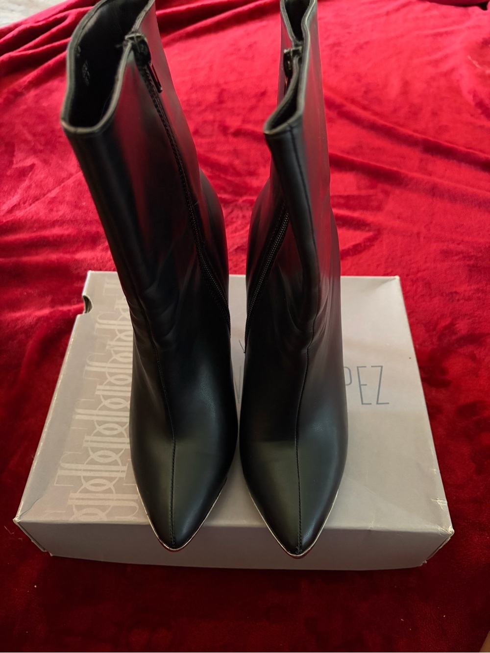 Women's Black Pointed Toe Mid-Calf Boots
